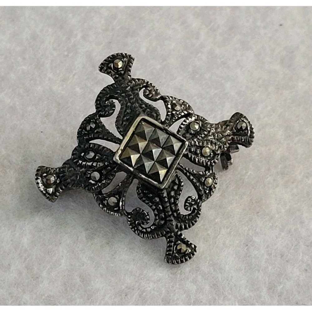 925 Sterling Silver Marcasite Ornate Cross Brooch Pin 3.5g Vintage